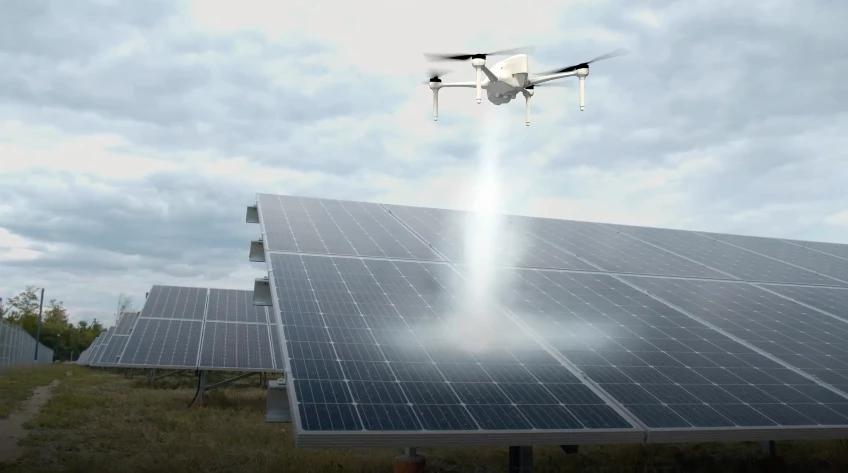 以色列開發無人機新系統 研究如何清潔難以觸碰的太陽能板(圖1) 以色列開發無人機新系統 研究如何清潔難以觸碰的太陽能板(圖1)