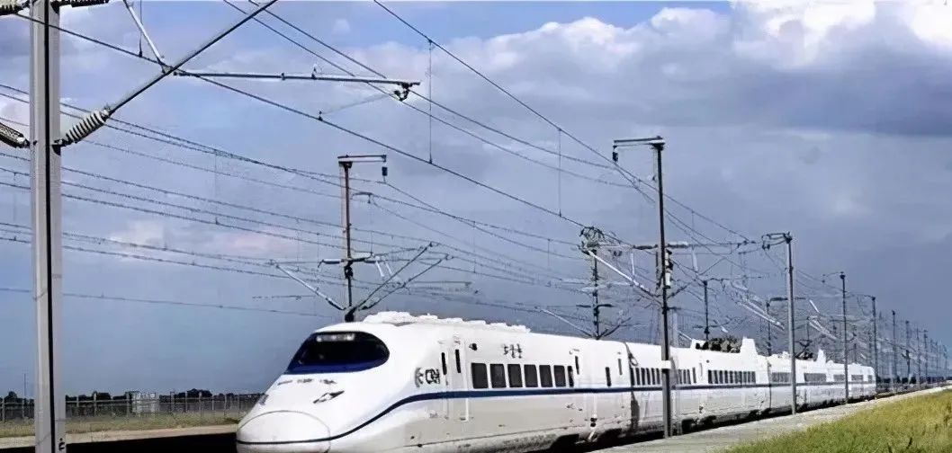 重點(diǎn)關(guān)注 2022年即將實(shí)施的無(wú)人機(jī)新規(guī)(圖1) 重點(diǎn)關(guān)注 2022年即將實(shí)施的無(wú)人機(jī)新規(guī)(圖1)