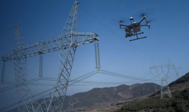 國家電網(wǎng)無人機巡檢可靠嗎?如何操作?(圖1) 巡檢無人機